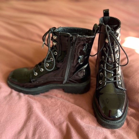 Steve Madden combat boots size 5 patent leather - Picture 2 of 5
